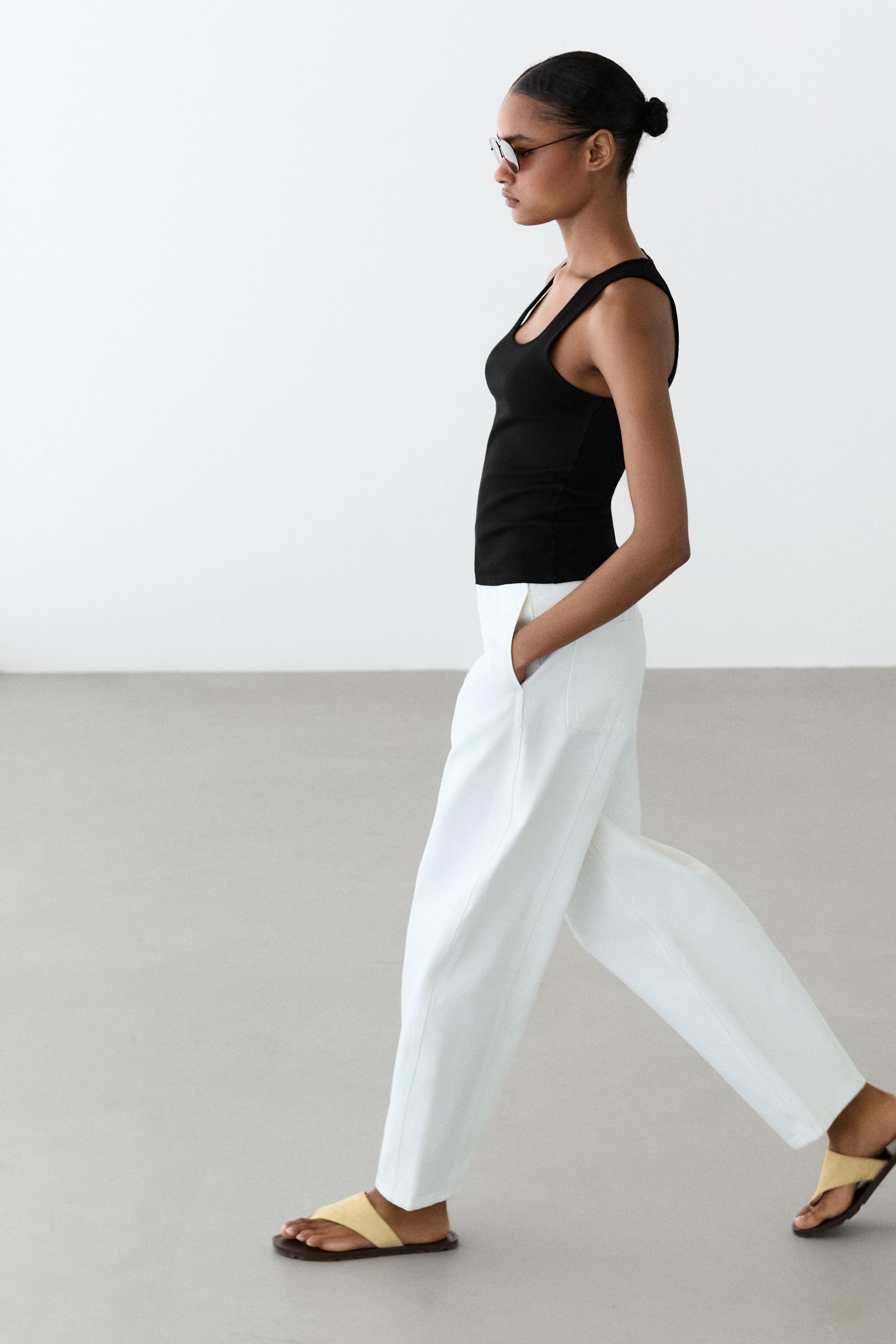 Scoop neck strappy top